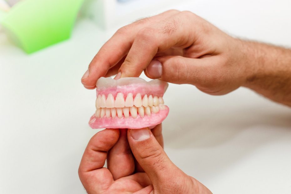 artificial teeth of full mouth